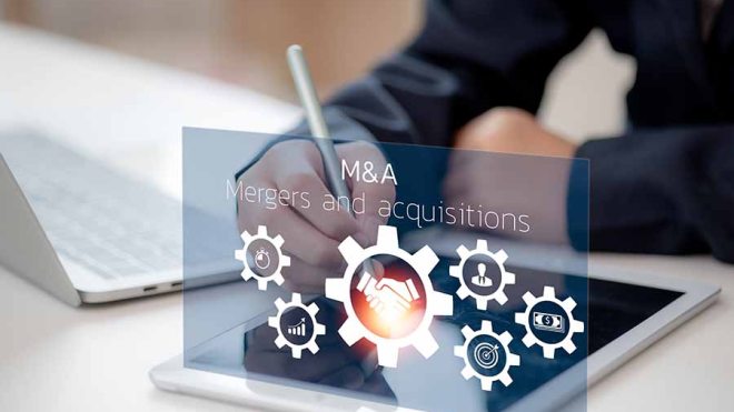 Consultant on a tablet