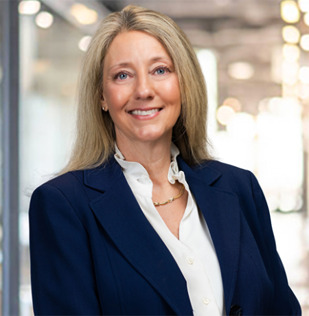 Stacey Brennert headshot