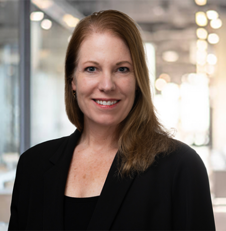 Tracey Szewczyk headshot