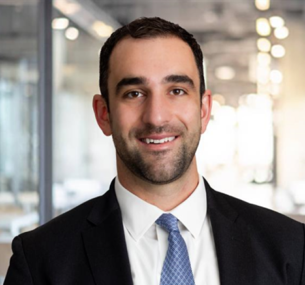 Sinjin Close headshot