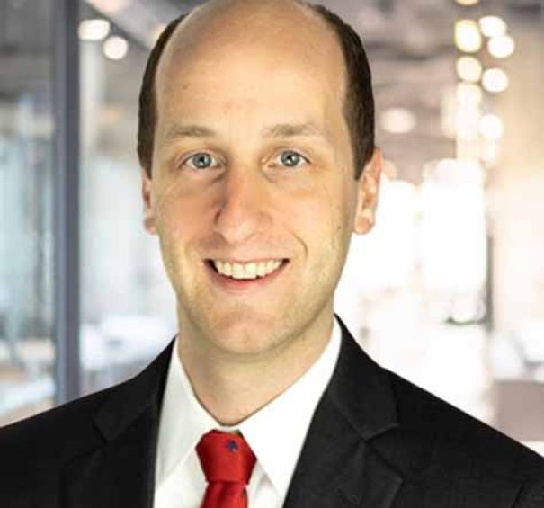 William Earl headshot